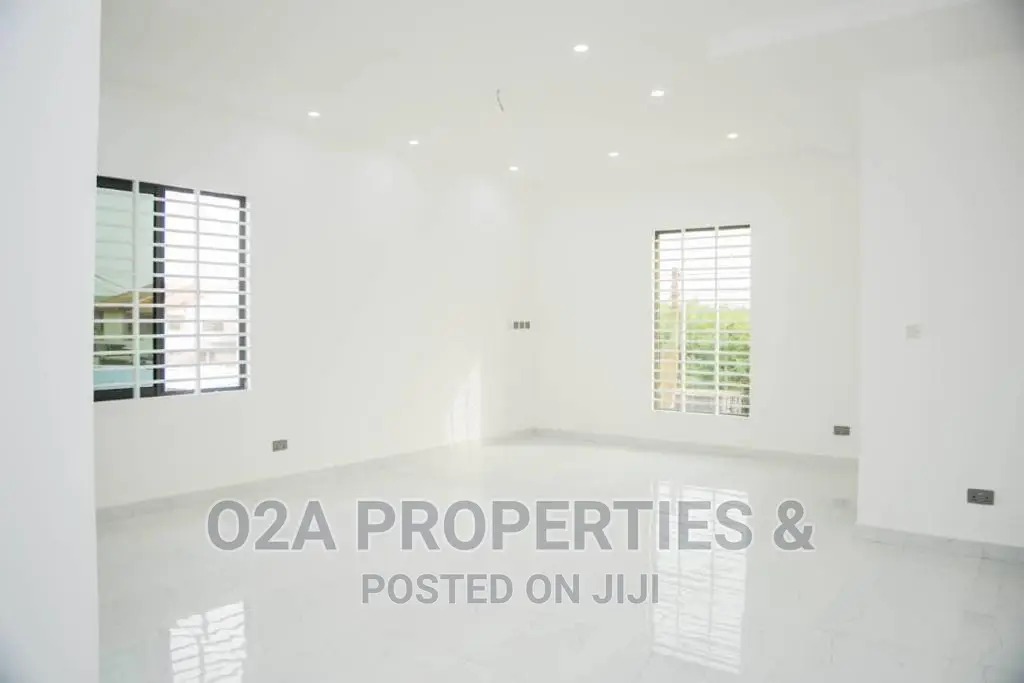4bdrm House in Baatsona Total for sale in Baatsona Total