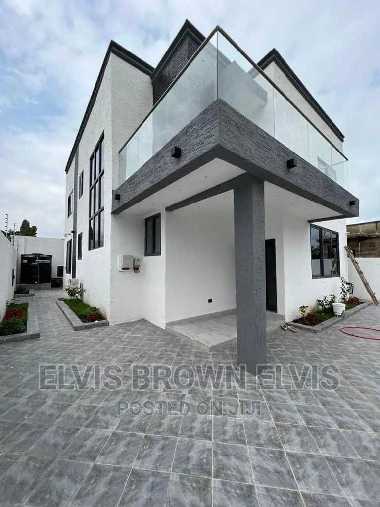 4bdrm House in Botwe Lakesid for sale in Ashaley Botwe
