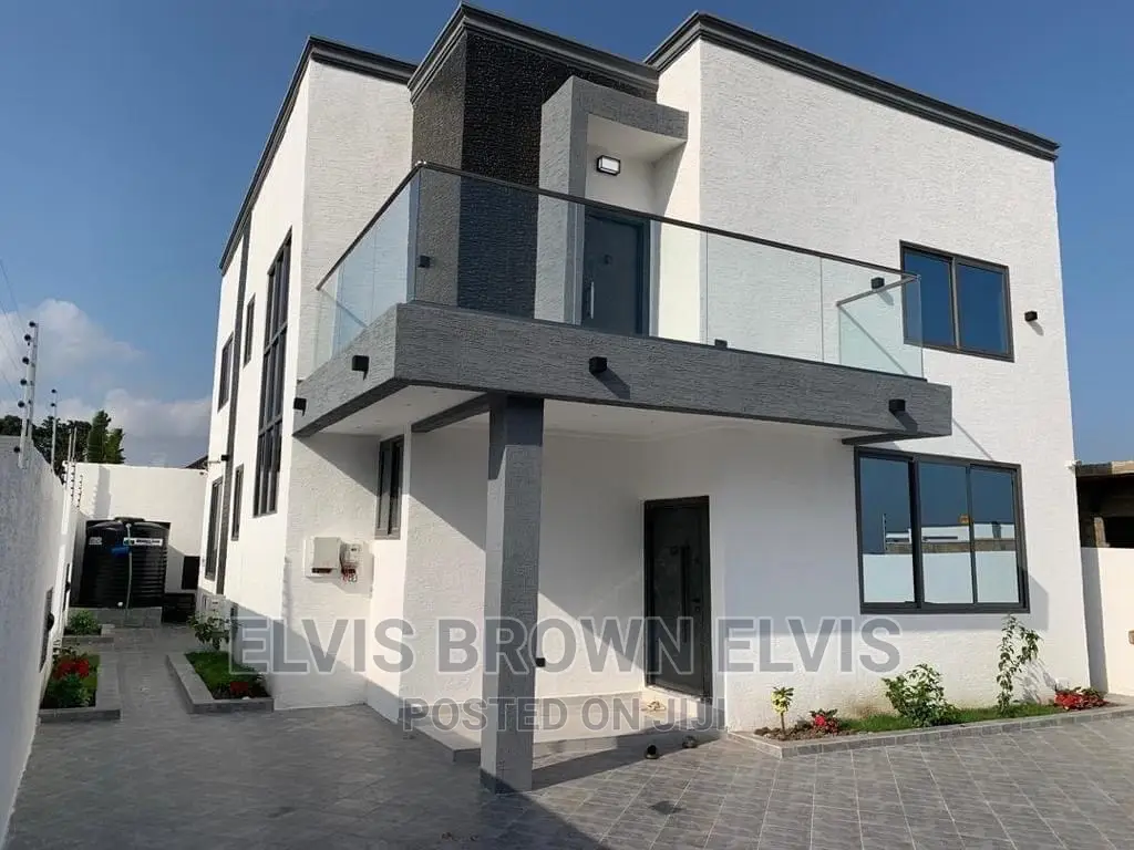 4bdrm House in Botwe Lakesid for sale in Ashaley Botwe