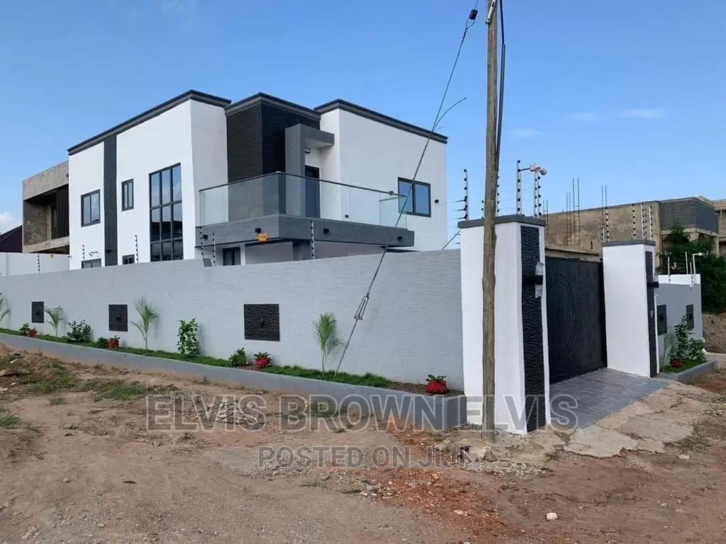 4bdrm House in Botwe Lakesid for sale in Ashaley Botwe