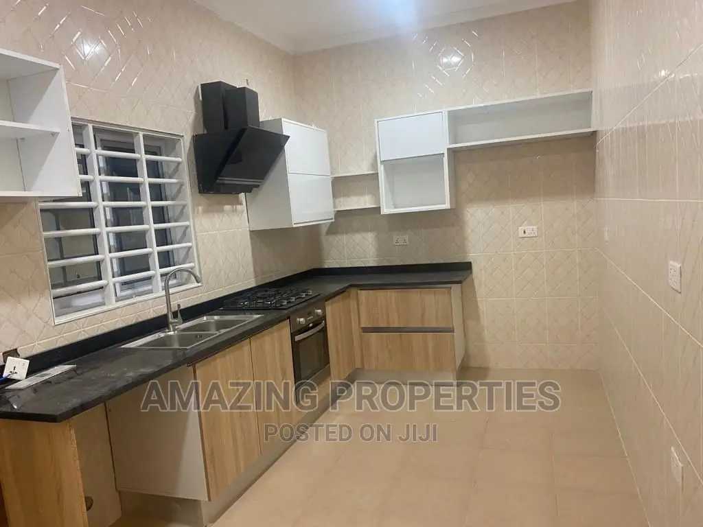 3bdrm House in Spintex for rent in Spintex