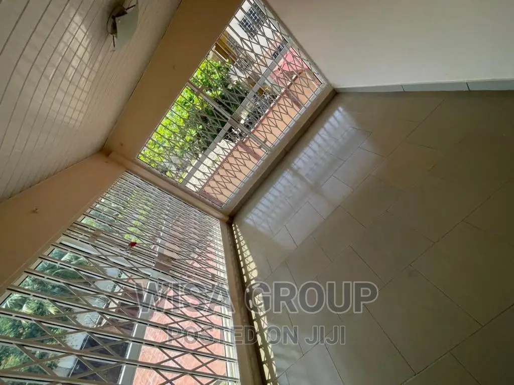 4bdrm Mansion in Wisa, Cantonments for rent in Cantonments