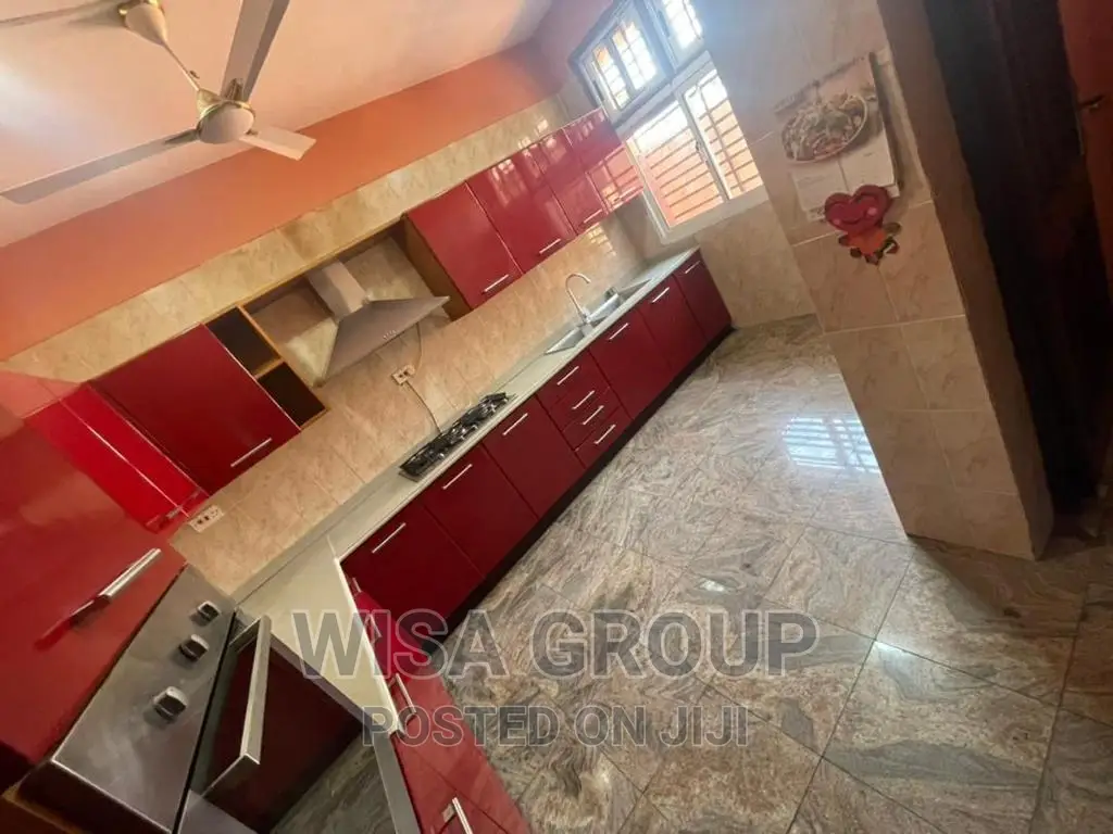 4bdrm Mansion in Wisa, Cantonments for rent in Cantonments