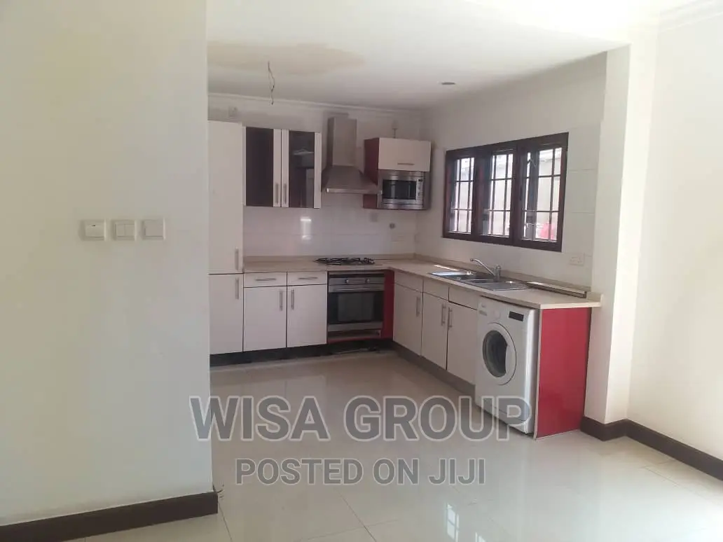 3bdrm Duplex in Wisa Groups, Cantonments for rent in Cantonments
