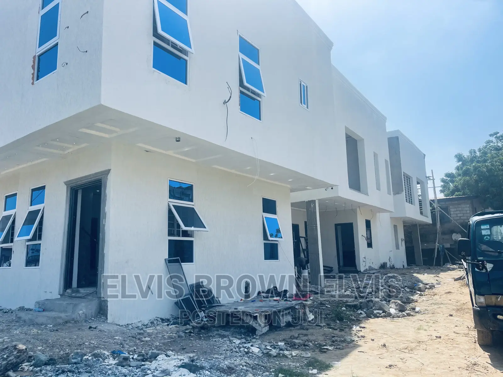 3bdrm Duplex in Botwe for sale in Ashaley Botwe
