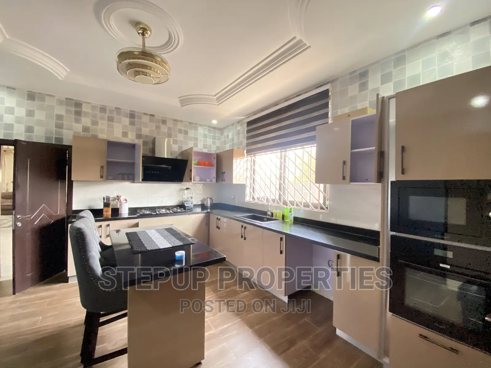 Furnished 4bdrm House in Lakeside, Ashaley Botwe for sale in Ashaley Botwe