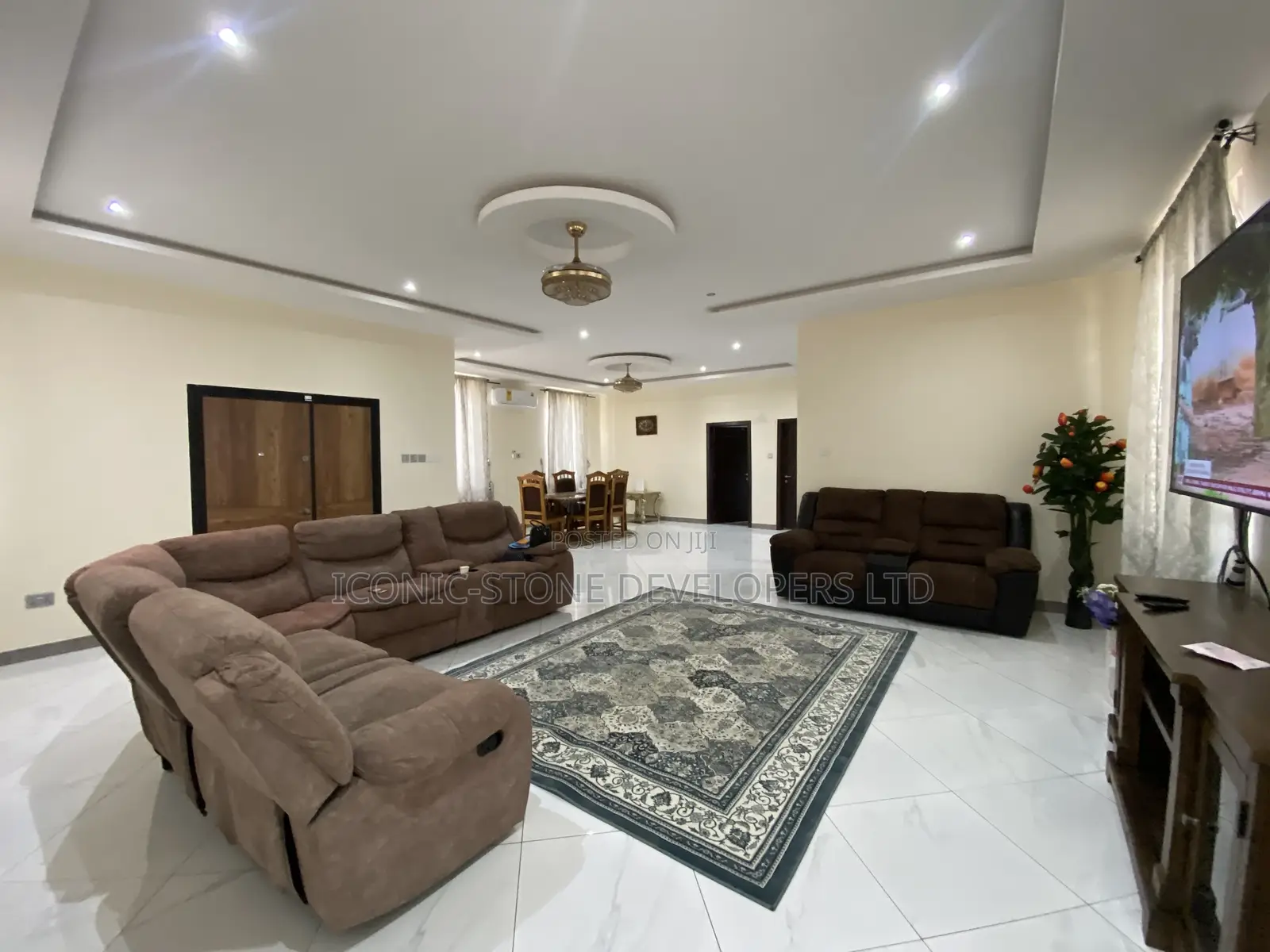 Furnished 4bdrm House in Lakeside, Ashaley Botwe for sale in Ashaley Botwe