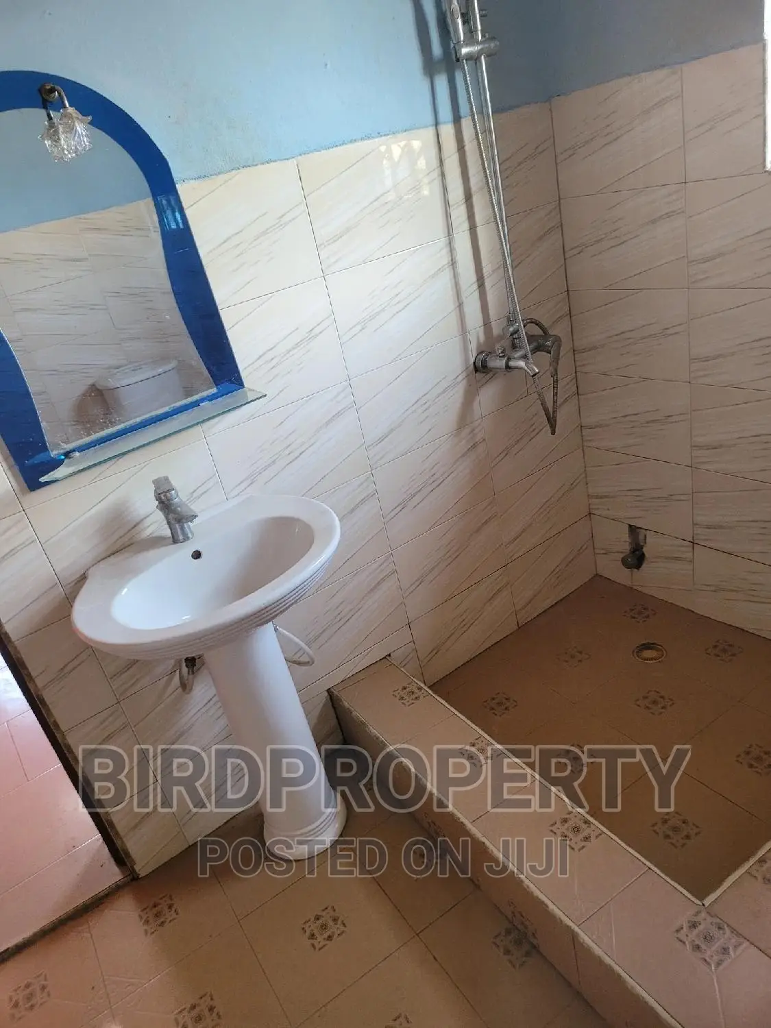 1bdrm Apartment in Birdproperty, School Junction for rent in School Junction