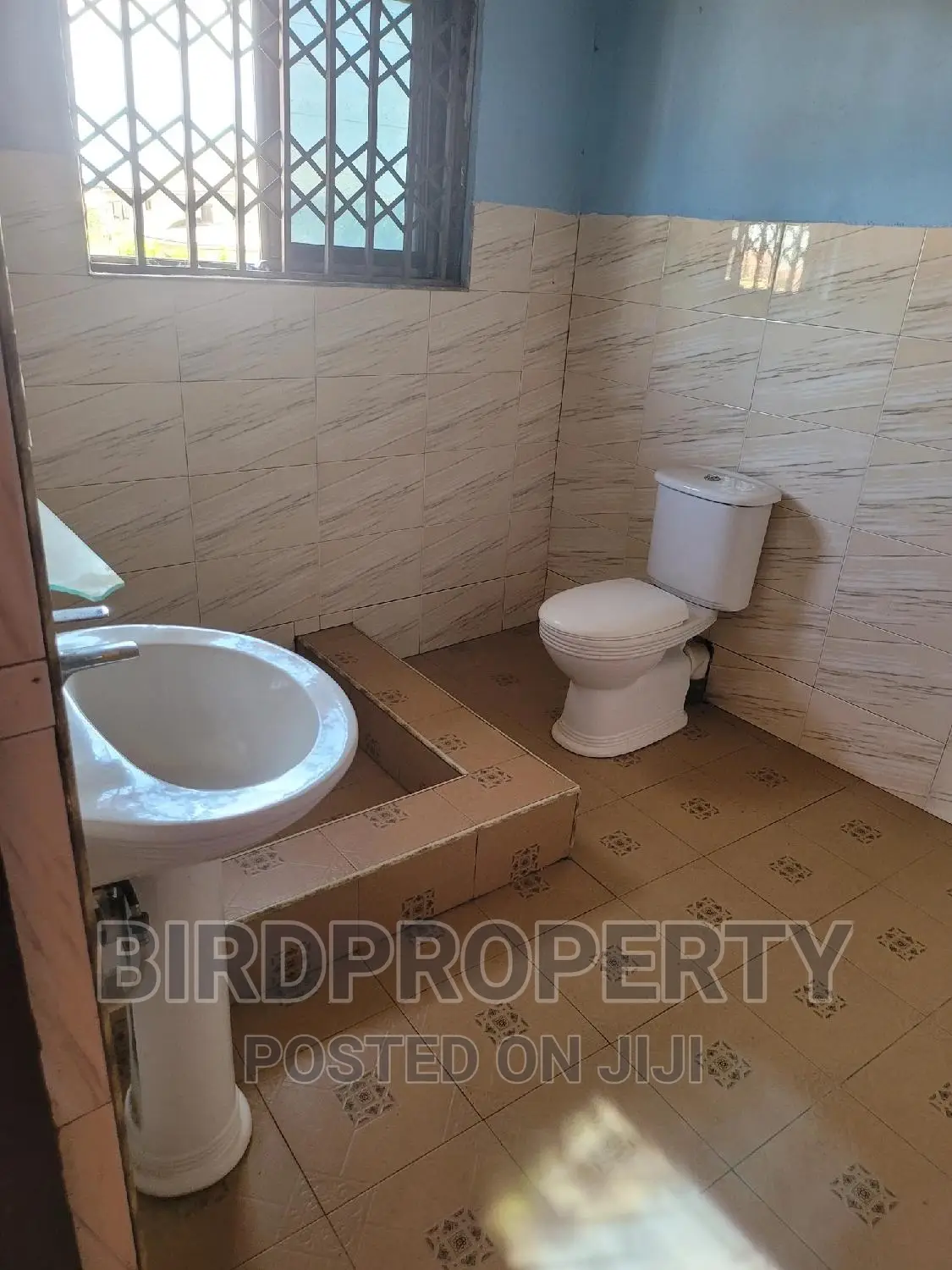 1bdrm Apartment in Birdproperty, School Junction for rent in School Junction