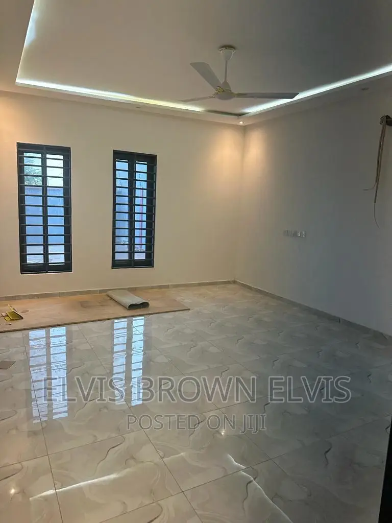3bdrm House in Botwe Lakesid for sale in Ashaley Botwe