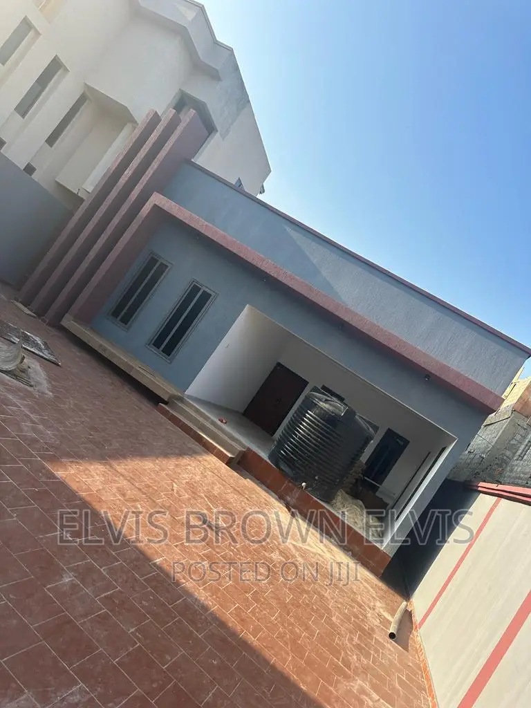 3bdrm House in Botwe Lakesid for sale in Ashaley Botwe