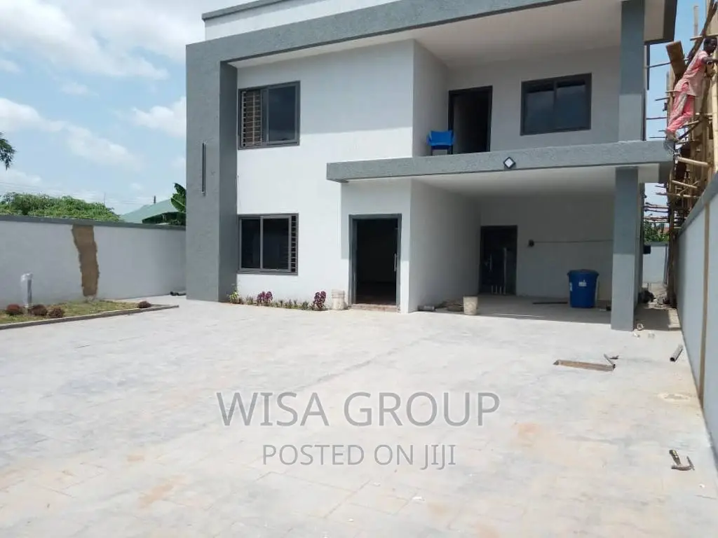 4bdrm Duplex in Wisa Groups, Accra Metropolitan for sale in Accra Metropolitan