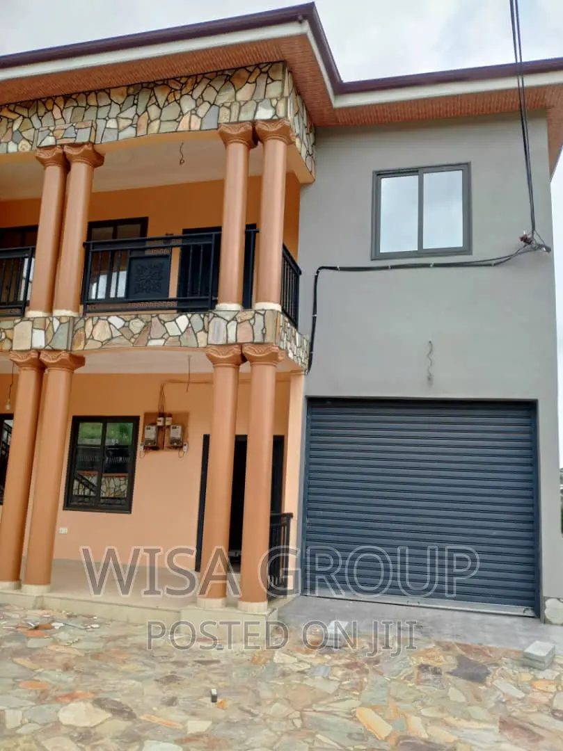 6bdrm Duplex in Wisa Groups, Accra Metropolitan for rent in Accra Metropolitan