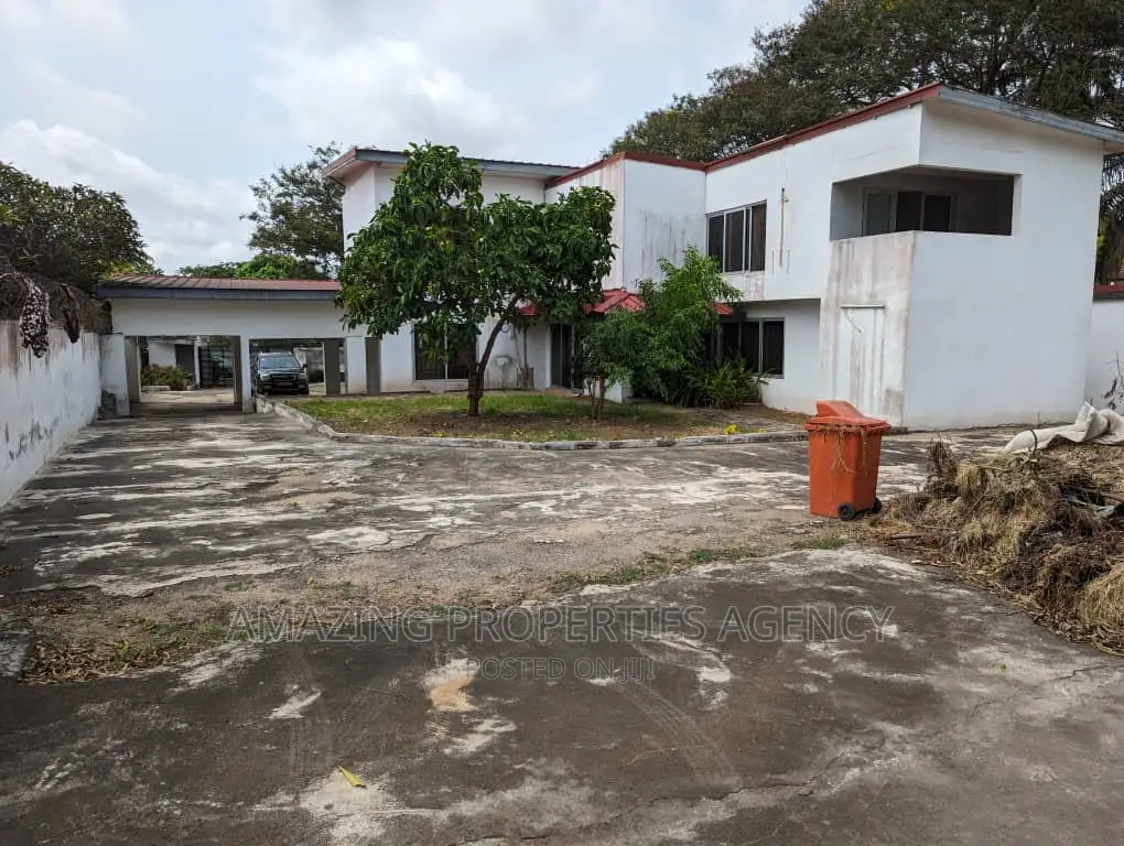 10bdrm House in West Ridge for sale in West Ridge