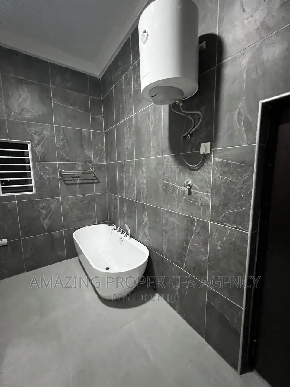 5bdrm House in Mile 7 for sale in Mile 7