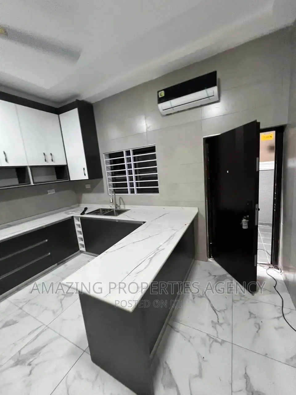 5bdrm House in Mile 7 for sale in Mile 7