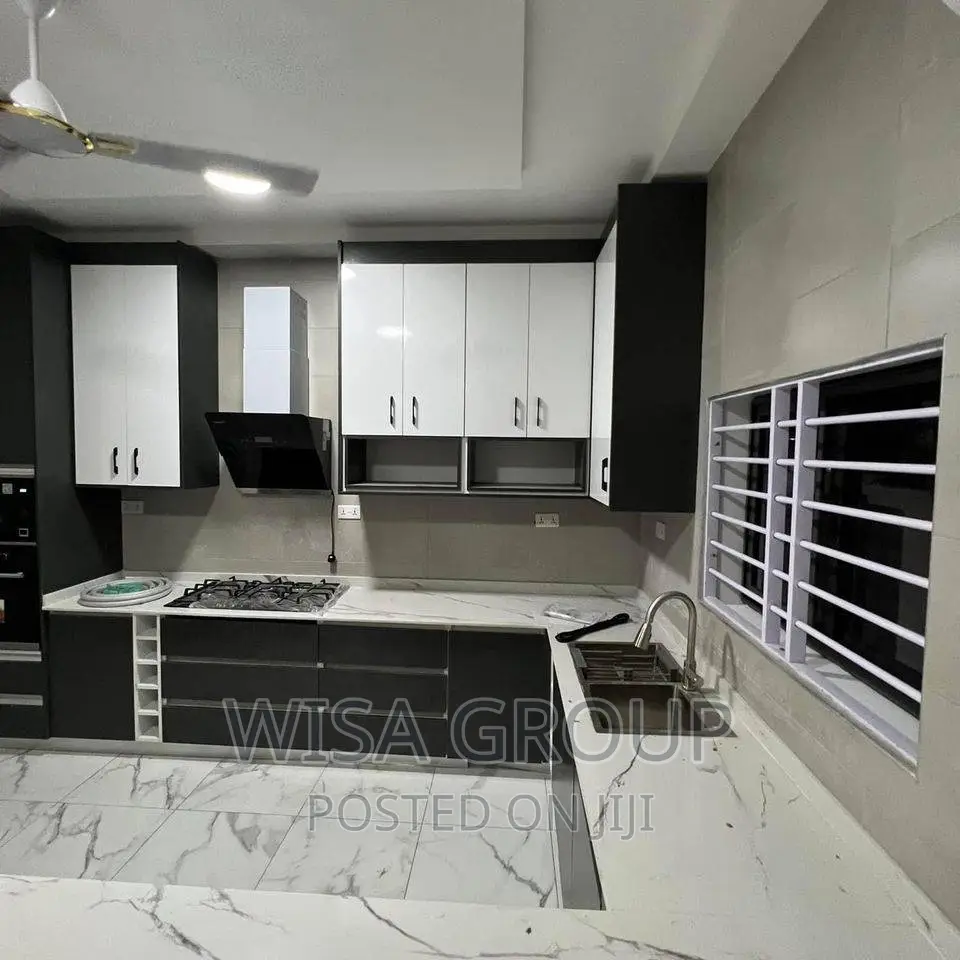 5bdrm Duplex in Wisa Groups, Achimota for sale in Achimota