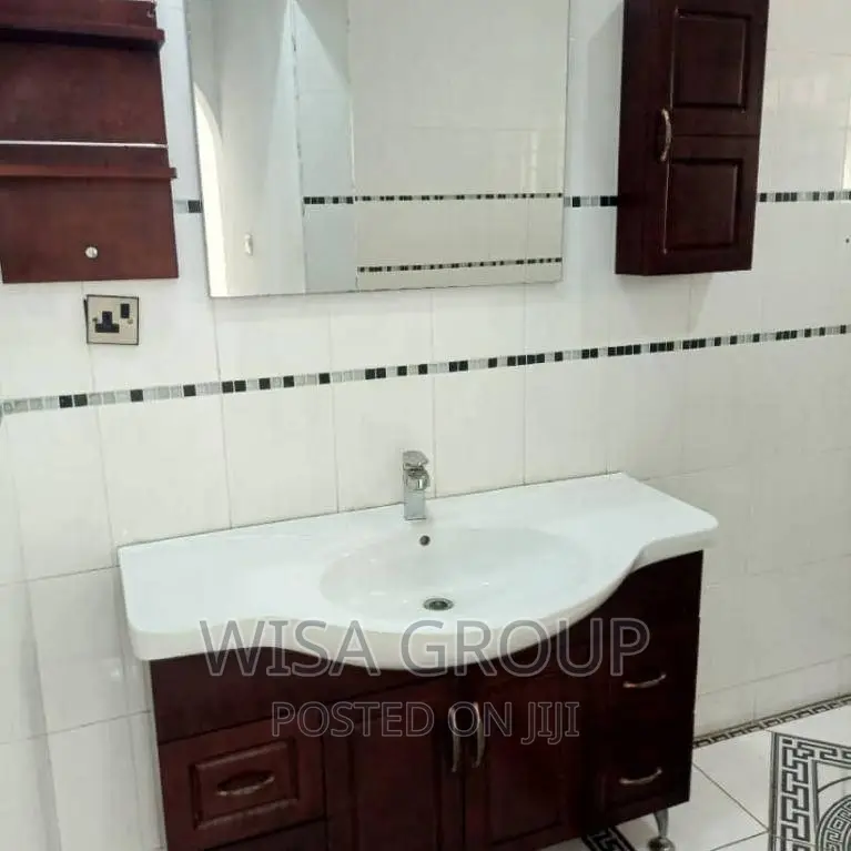6bdrm Duplex in Wisa Groups, Accra Metropolitan for rent in Accra Metropolitan