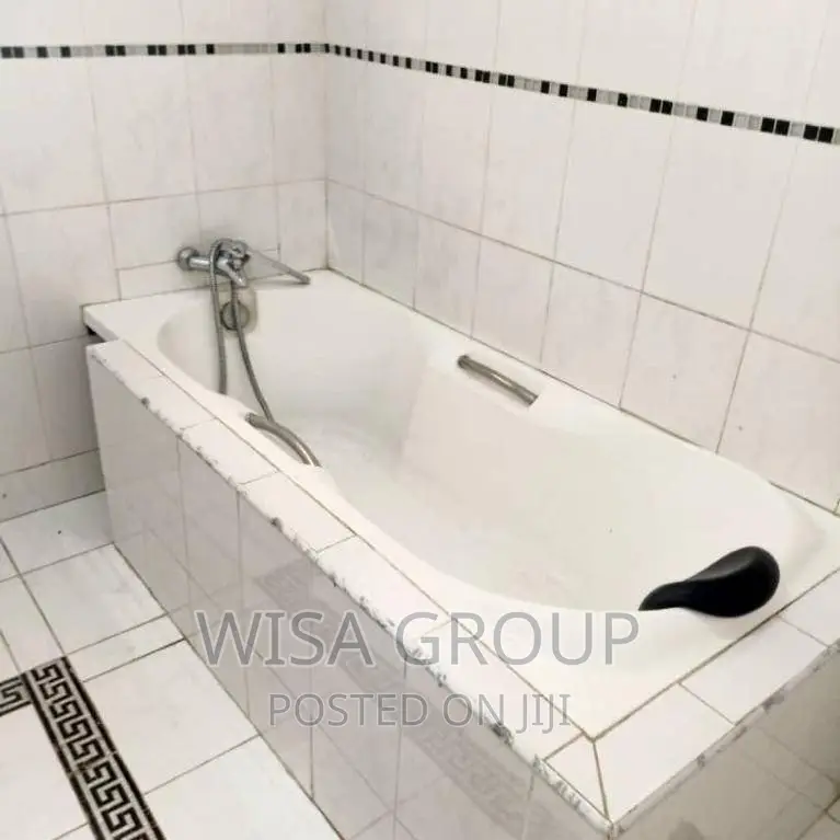 6bdrm Duplex in Wisa Groups, Accra Metropolitan for rent in Accra Metropolitan