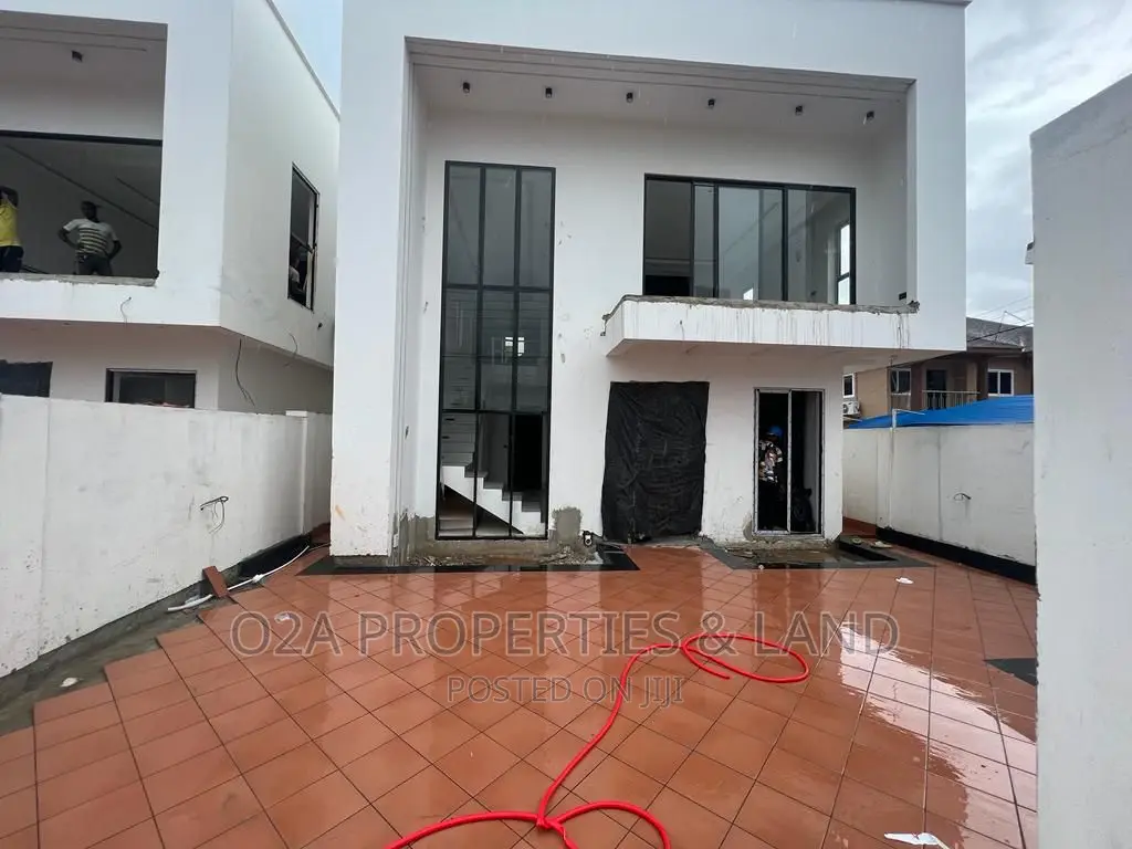 4bdrm House in Baatsona Total for sale in Baatsona Total