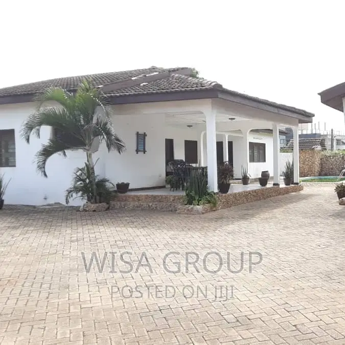 6bdrm House in Wisa Groups, Accra Metropolitan for sale in Accra Metropolitan