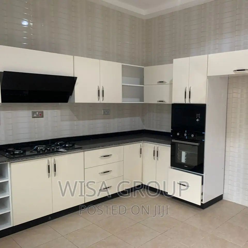 4bdrm Duplex in Wisa Groups, Accra Metropolitan for sale in Accra Metropolitan