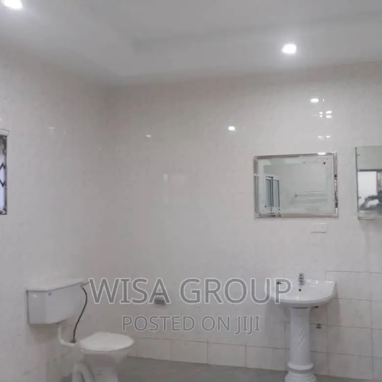 7bdrm Duplex in ,Wisa Groups, Accra Metropolitan for rent in Accra Metropolitan