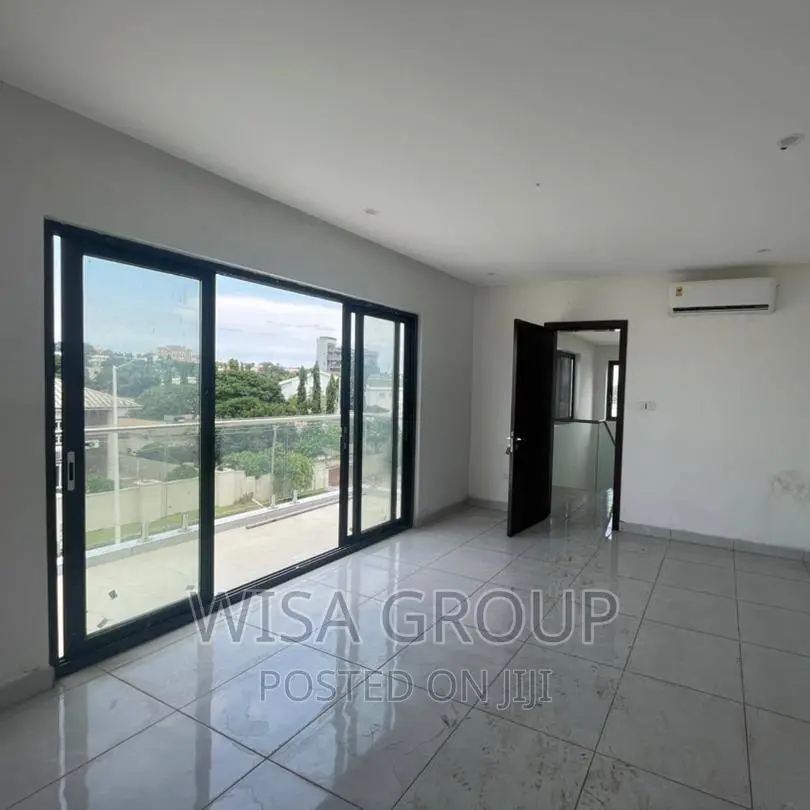 5bdrm Duplex in Wisa Groups, Accra Metropolitan for sale in Accra Metropolitan