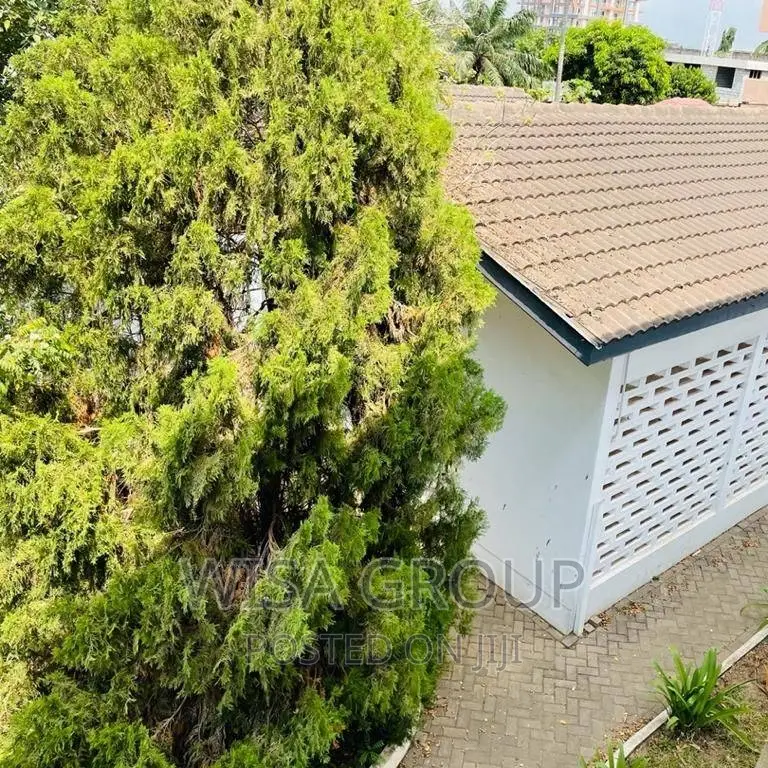 6bdrm Duplex in Wisa Groups, Accra Metropolitan for rent in Accra Metropolitan