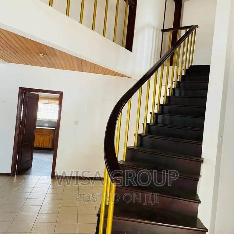 6bdrm Duplex in Wisa Groups, Accra Metropolitan for rent in Accra Metropolitan