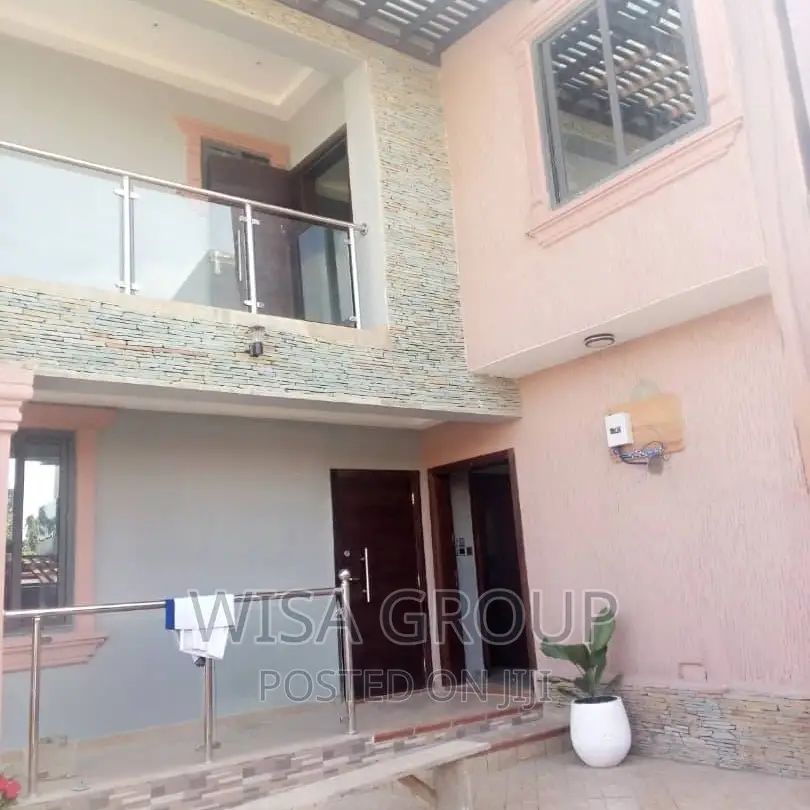 3bdrm Duplex in Wisa Groups, Accra Metropolitan for rent in Accra Metropolitan