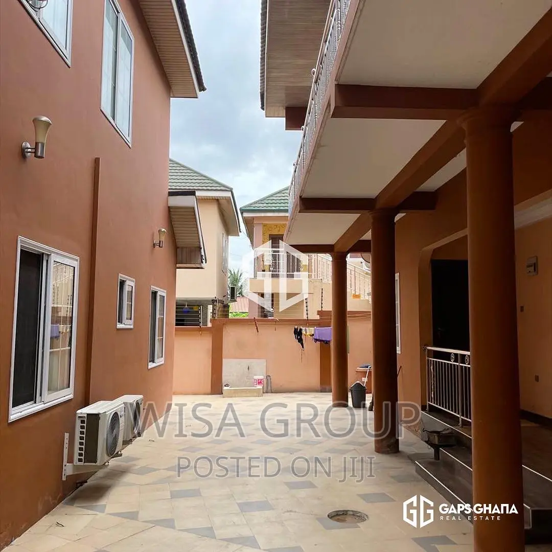 5bdrm Duplex in Wisa Groups, Accra Metropolitan for sale in Accra Metropolitan
