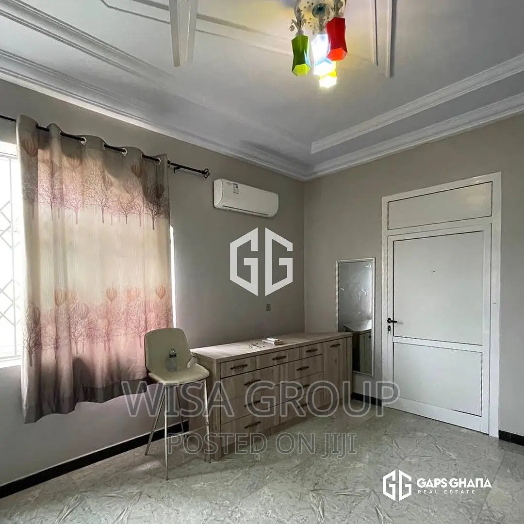 5bdrm Duplex in Wisa Groups, Accra Metropolitan for sale in Accra Metropolitan