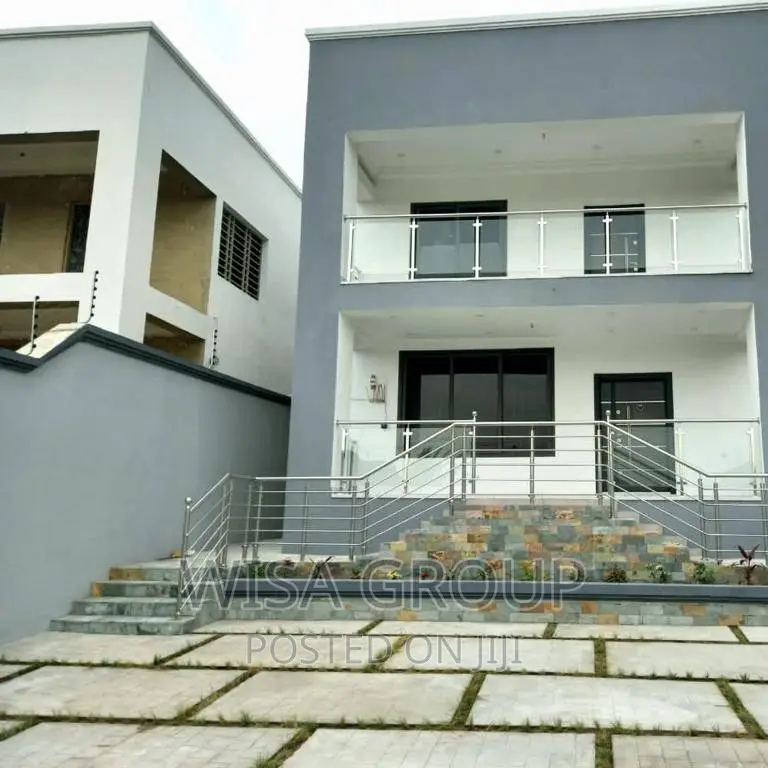 4bdrm Duplex in Wisa Groups, Accra Metropolitan for sale in Accra Metropolitan