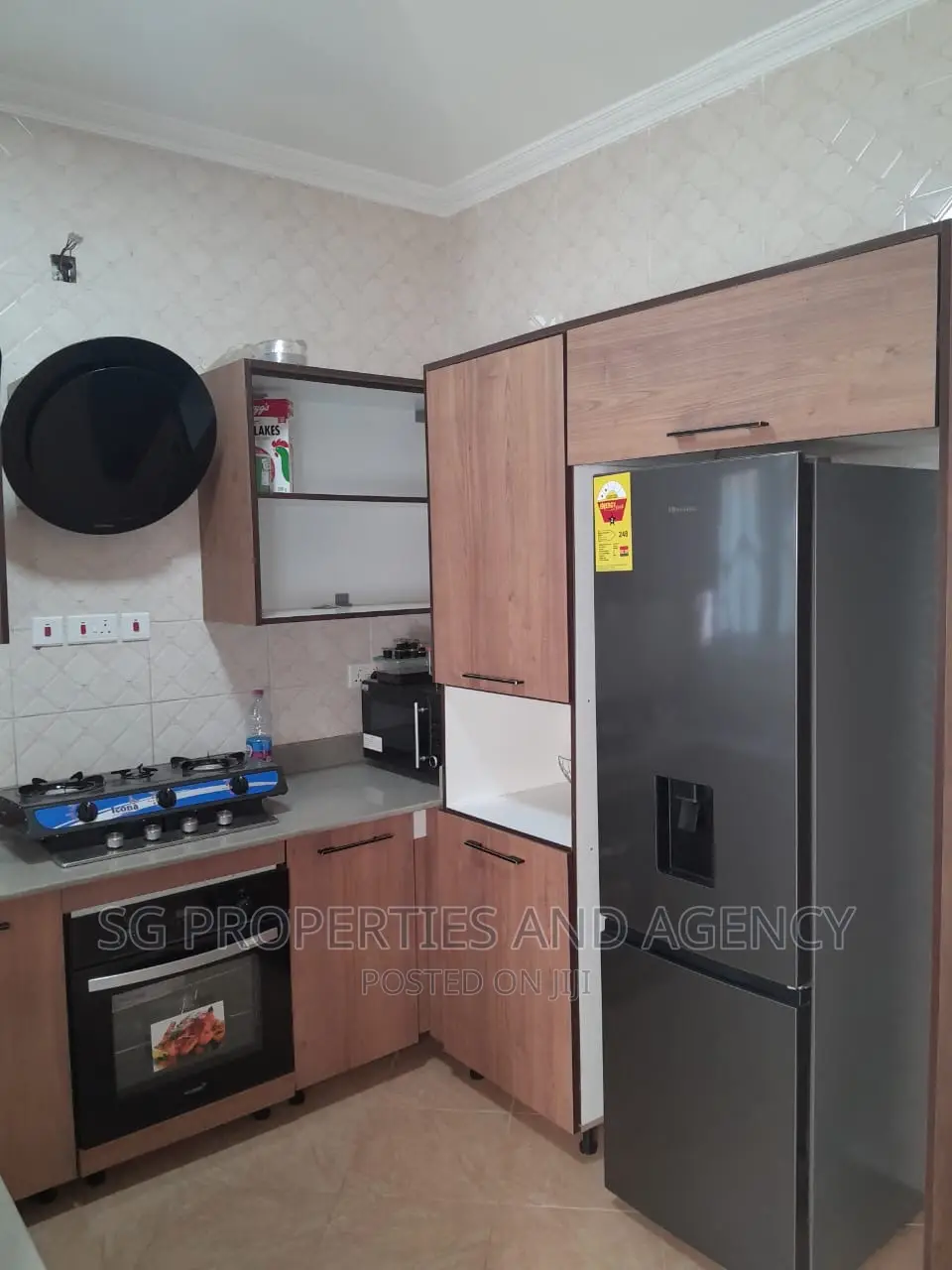 3bdrm House in Kfc, Spintex for rent in Spintex