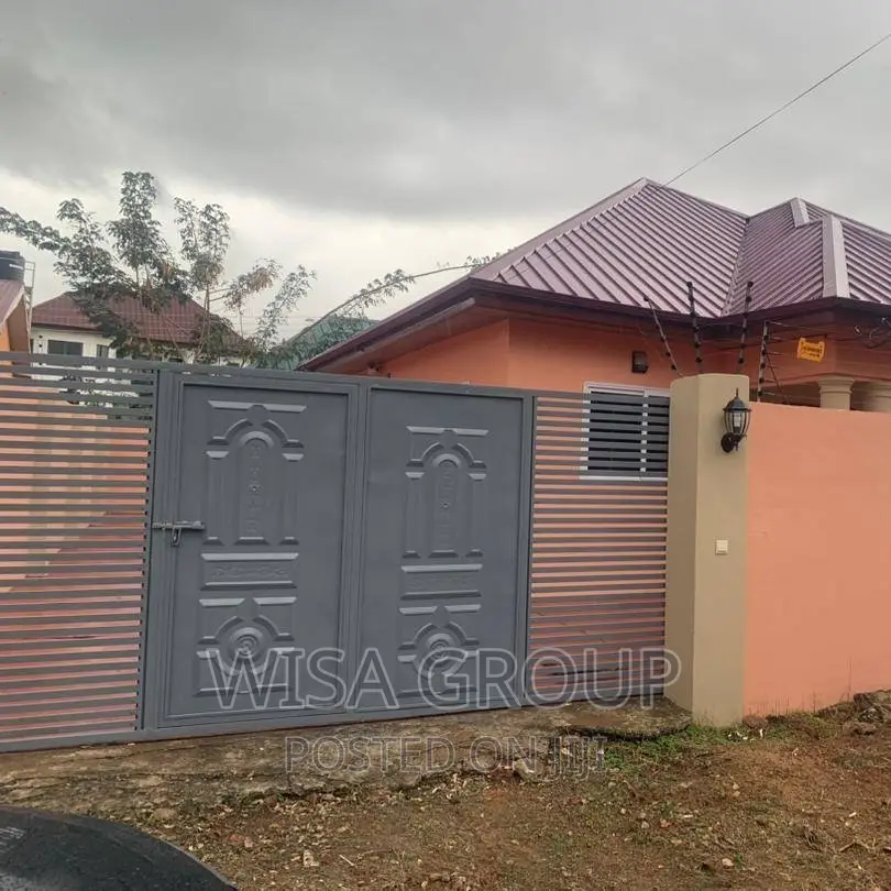 3bdrm House in Accra Metropolitan for sale in Accra Metropolitan