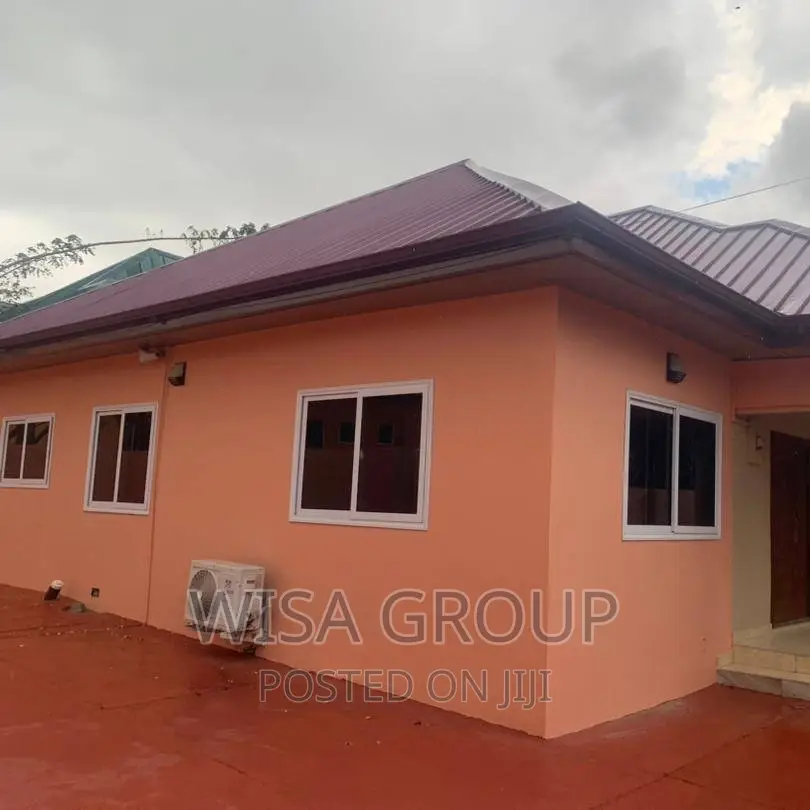 3bdrm House in Accra Metropolitan for sale in Accra Metropolitan