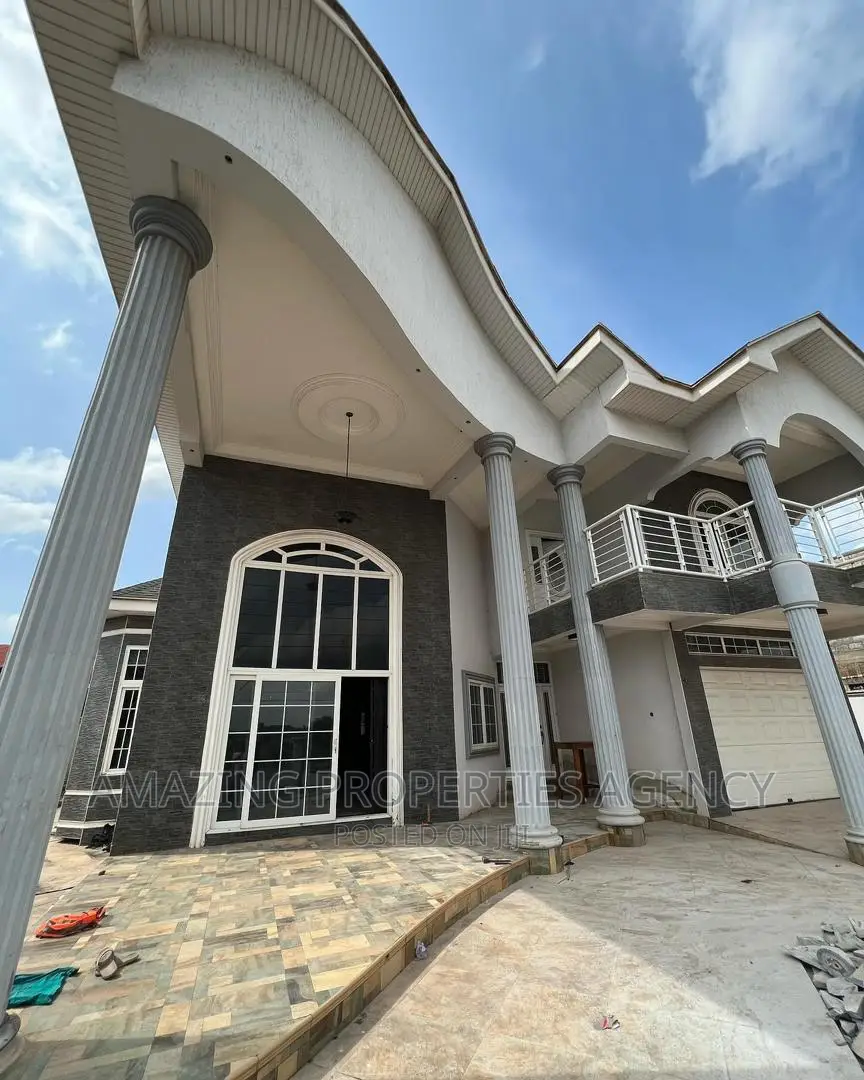 5bdrm House in East Legon for rent in East Legon