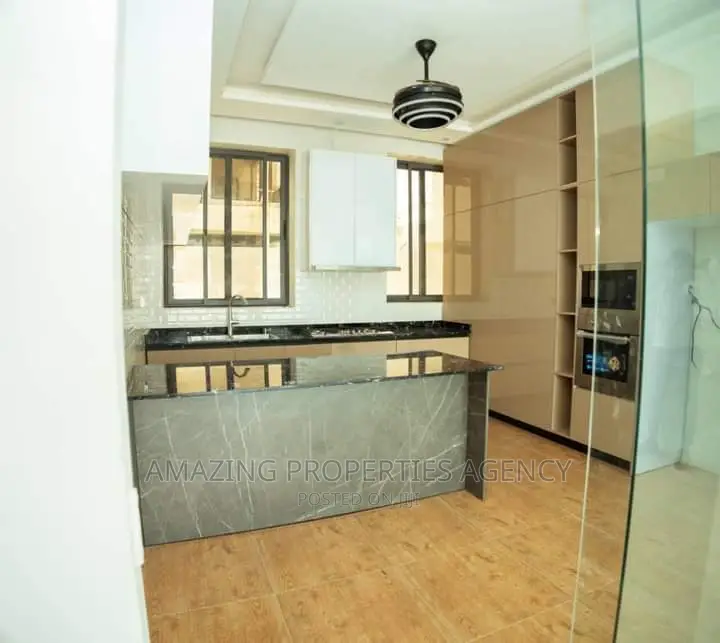 4bdrm House in Dzorwulu for sale in Dzorwulu