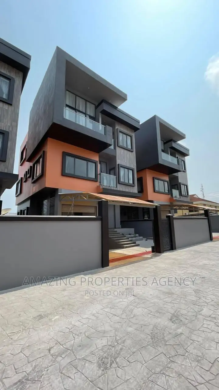 Furnished 4bdrm House in Labone for rent in Labone