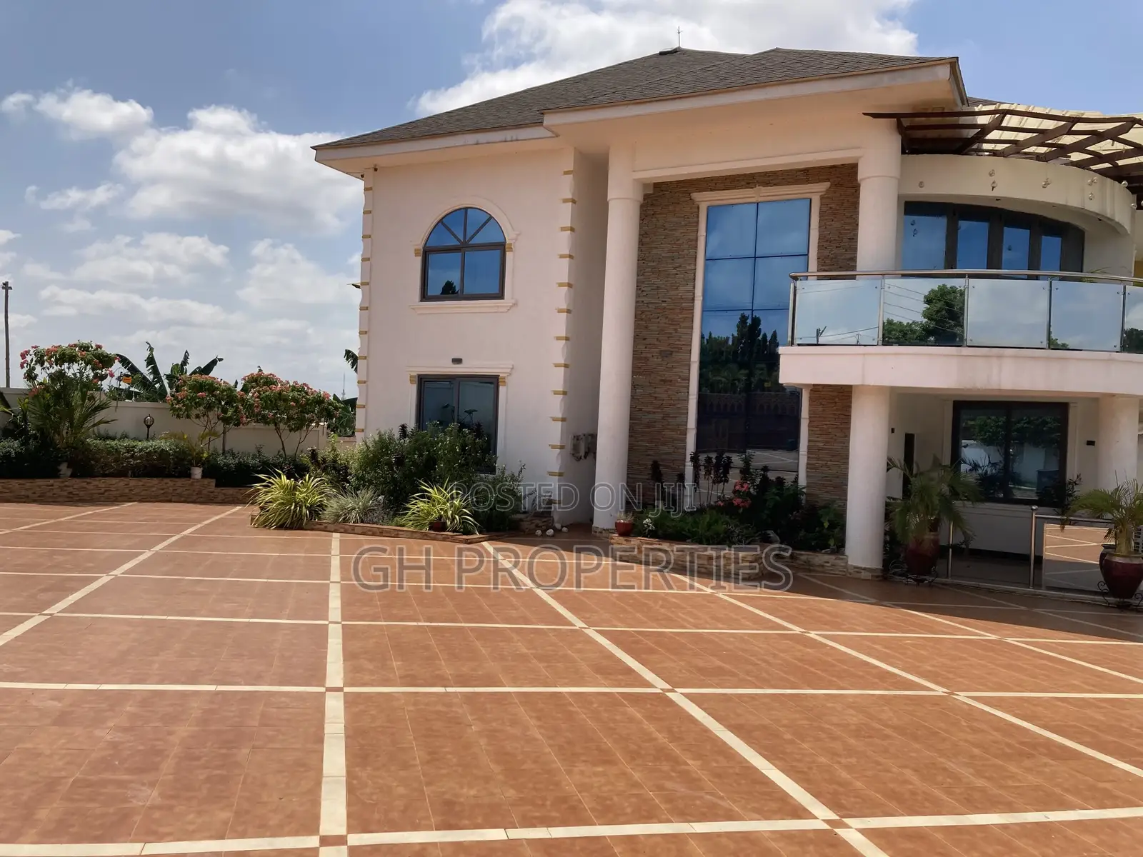 5bdrm Apartment in Paraku., Kumasi Metropolitan for sale in Kumasi Metropolitan