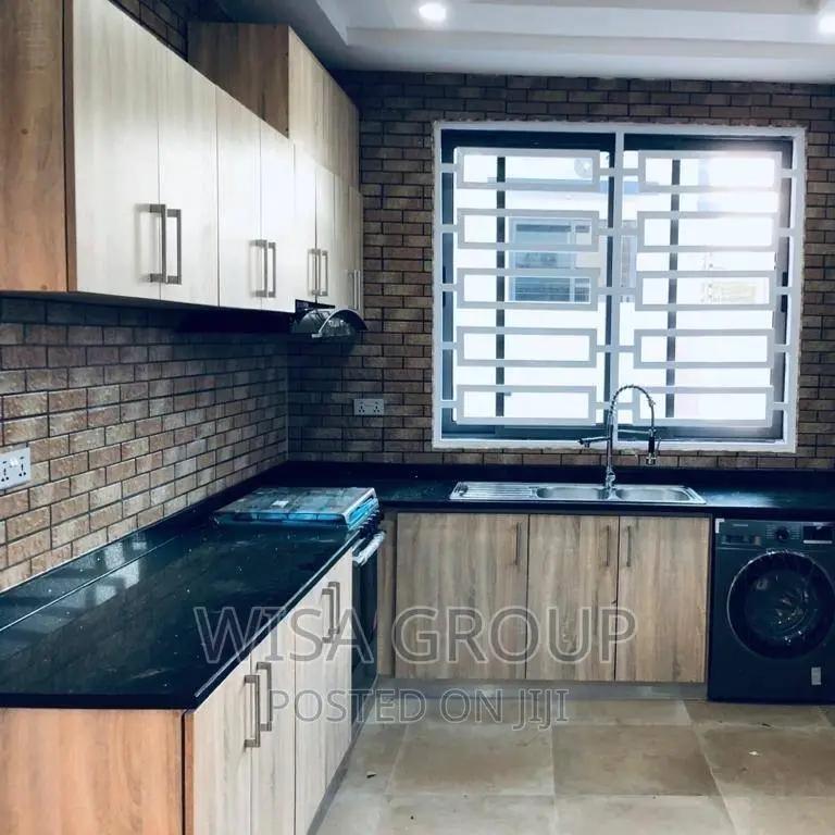 4bdrm Duplex in Wisa Groups, Accra Metropolitan for sale in Accra Metropolitan