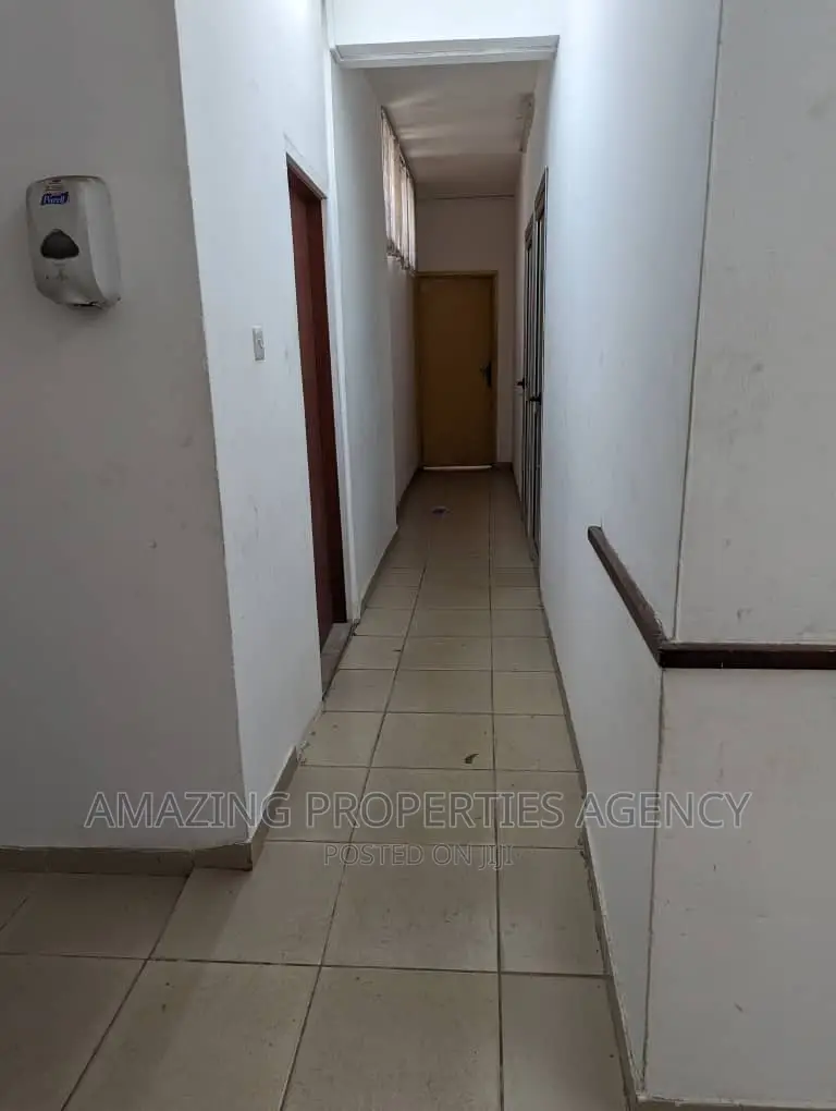 5bdrm House in North Ridge for sale in North Ridge