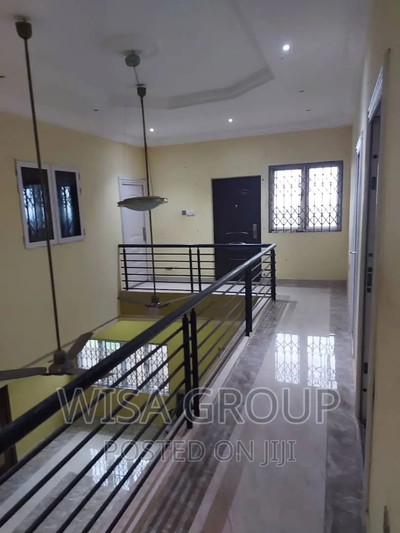 6bdrm Duplex in Wisa Groups, Accra Metropolitan for sale in Accra Metropolitan