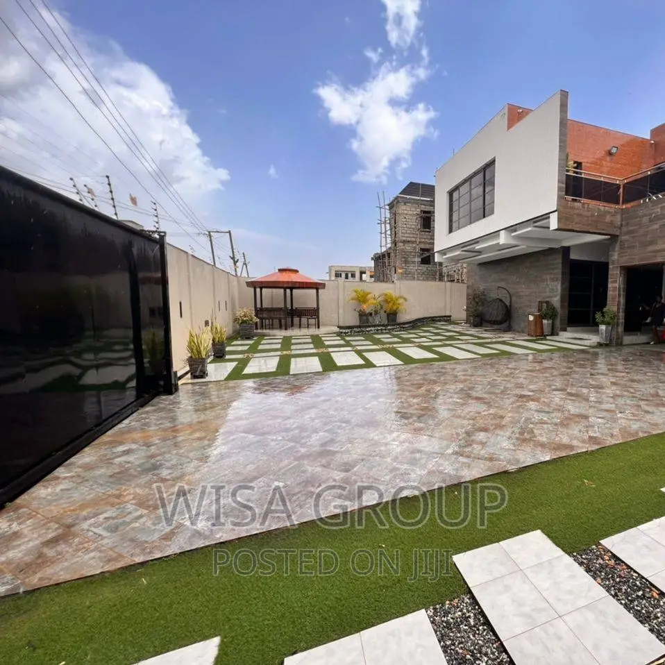 6bdrm Mansion in Wisa Groups, Accra Metropolitan for sale in Accra Metropolitan