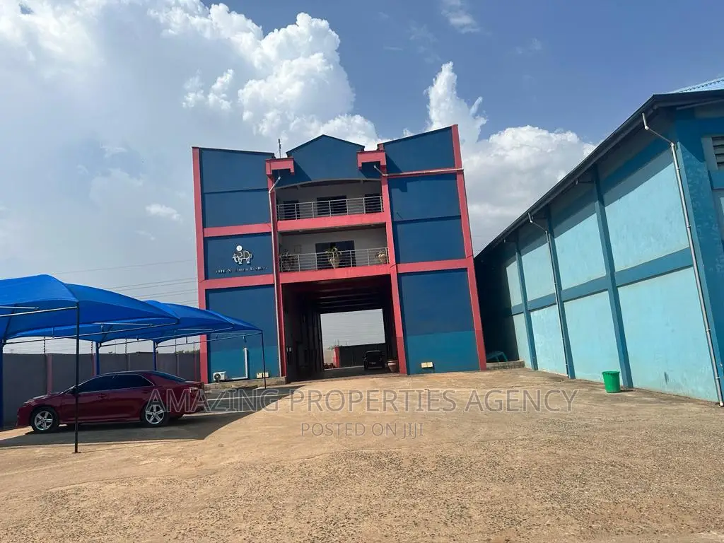 3000sqm for Rent at Spintex in Spintex