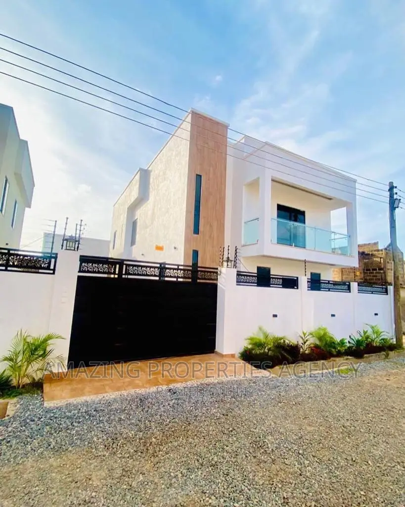 4bdrm House in Spintex for sale in Spintex