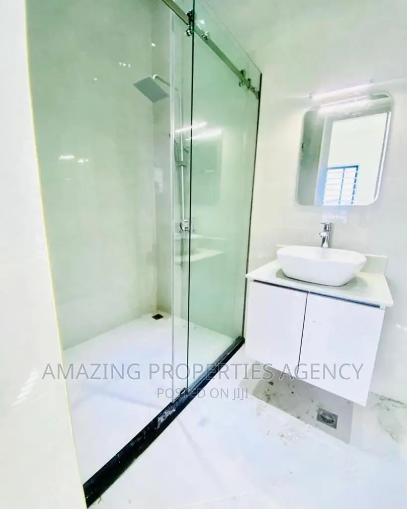 4bdrm House in Spintex for sale in Spintex