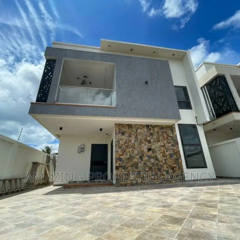 4bdrm House in Spintex for sale in Spintex