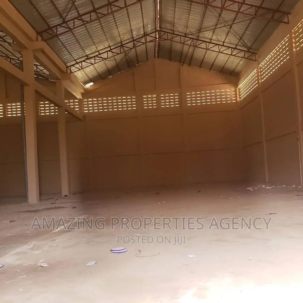 1000sqm Warehouse for Rent at Spintex in Spintex
